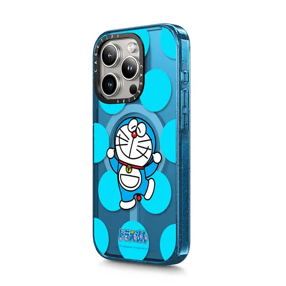 funda de doraemon bailando con magsafe